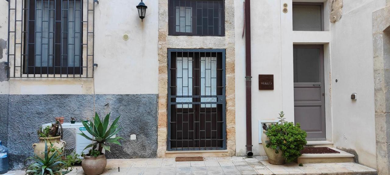 Maniace 57, Ortigia Historic Center, 200 Mt From The Beach Сиракуза Екстериор снимка