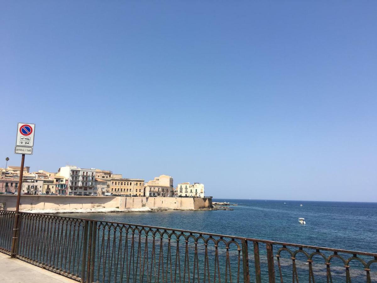 Maniace 57, Ortigia Historic Center, 200 Mt From The Beach Сиракуза Екстериор снимка